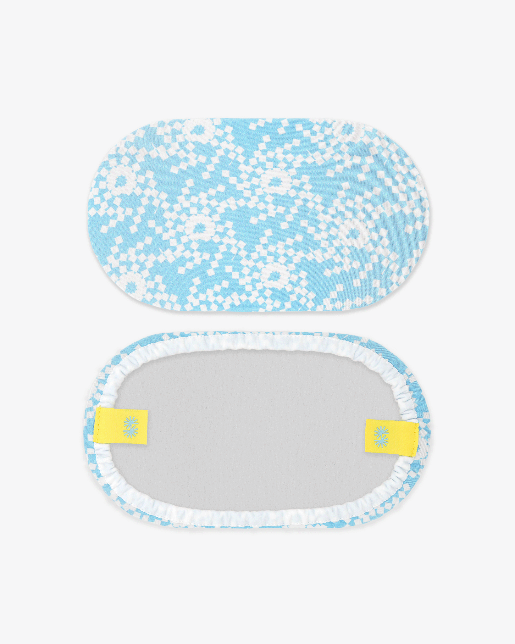 Goggle cover with blue and white geometric snowflake print